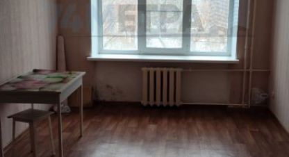 Сдам комнату с общей площадью 17м2, 3/5 эт., на улице Верхнеуральская ул, Советский район район, г. Челябинск, Челябинская обл., Россия, агентство 74 метра. Фотография №1