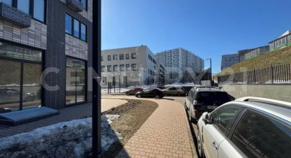 Продаётся торговое помещение в г. Купелинка мкр. Фотография №6