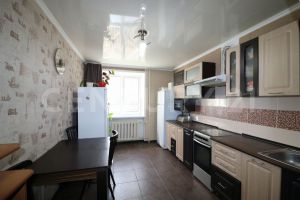 Продам квартиру 2-х комнатную с общей площадью 64.9м2, 1/5 эт., на улице Прудская, г. Новоалтайск, Алтайский край, Россия, агентство CENTURY 21 Россия