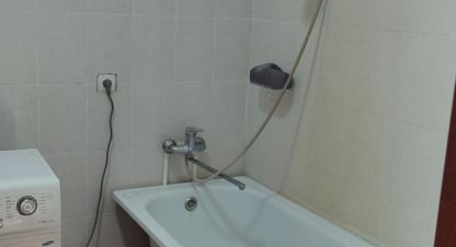 Сдам квартиру 4-х комнатную с общей площадью 85м2, 2/2 эт., на улице Донецкая, г. Миллерово, Ростовская обл., Россия, агентство Донской Парус. Фотография №1