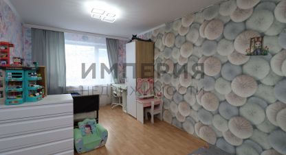 Продам квартиру 3-х комнатную с общей площадью 67.9м2, 5/5 эт., на улице Зайцева ул, г. Магадан, Магаданская обл., Россия, агентство Империя Недвижимости. Фотография №1