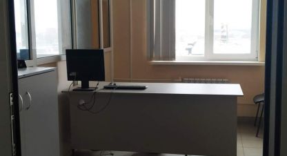 Снять офисное помещение, 14 кв. м. Фотография №1 Сдам офисное помещение с общей площадью 14м2, на улице Мосэнерго, г. Александров, Владимирская обл., Россия, агентство Джойнио. Фотография №1