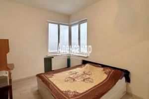 Продам квартиру 2-х комнатную с общей площадью 53м2, 12/12 эт., на улице Ленинградская всеволожский  заневскоеское поселение кудрово строителей, Всеволожский район, г. Кудрово, Ленинградская обл., Россия, агентство Александр-Недвижимость