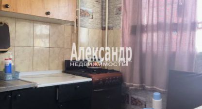 Продаётся 3-х комнатная квартира в г. Коммунар. Фотография №6