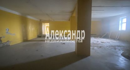 Сдаётся торговое помещение в г. Коммунар. Фотография №6