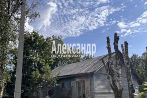 Продам дом 1 комнатный с общей площадью 76.6м2, на улице Ленинградская гатчина южная, Гатчинский район, г. Гатчина, Ленинградская обл., Россия, агентство Александр-Недвижимость