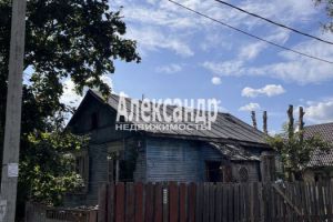 Продам дом 3-х комнатный с общей площадью 76.6м2, на улице Ленинградская гатчина южная, Гатчинский район, г. Гатчина, Ленинградская обл., Россия, агентство Александр-Недвижимость