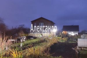 Продам дом 4-х комнатный с общей площадью 100м2, на улице Ленинградская гатчинский муниципальный окр коммунар антропшинская, Гатчинский район, г. Коммунар, Ленинградская обл., Россия, агентство Александр-Недвижимость