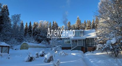 Купить дом 5-ти комнатную, 210.9 кв. м. Фотография №1 Продам дом 5-ти комнатный с общей площадью 210.9м2, на улице Карелия лахденпохья карла маркса, Лахденпохский район, г. Лахденпохья, Карелия респ., Россия, агентство Александр-Недвижимость. Фотография №1