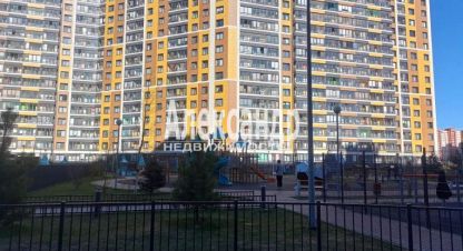 Купить 2-х комнатную квартиру на улице Ленинградская всеволожский  мурино шувалова 44 подъезд г. Мурино. Фотография №4