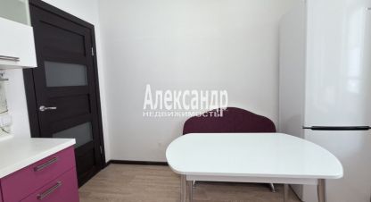 Купить квартиру на улице Ленинградская всеволожский  мурино воронцовский бульвар г. Мурино. Фотография №5