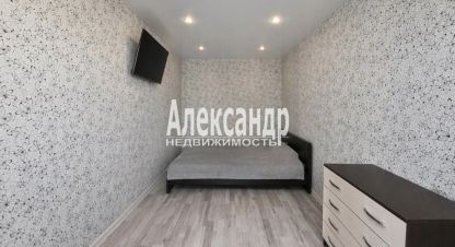 Продам квартиру 2-х комнатную с общей площадью 45.5м2, 5/5 эт., на улице Ленинградская выборприморская, Выборгский район, г. Выборг, Ленинградская обл., Россия, агентство Александр-Недвижимость. Фотография №1
