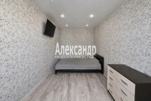 Продам квартиру 2-х комнатную с общей площадью 45.5м2, 5/5 эт., на улице Ленинградская выборприморская, Выборгский район, г. Выборг, Ленинградская обл., Россия, агентство Александр-Недвижимость