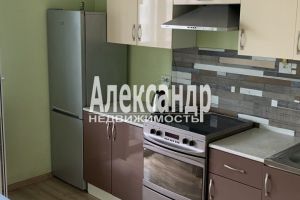 Продам квартиру 1 комнатную с общей площадью 33.5м2, 12/18 эт., на улице Ленинградская всеволожский  мурино петровский бульвар 14к3 подъезд, Всеволожский район, г. Мурино, Ленинградская обл., Россия, агентство Александр-Недвижимость