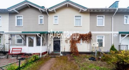 Продам коттедж/дачу 2-х комнатную с общей площадью 60м2, на улице Ленинградская, Гатчинский район, г. Нижняя шальдиха, Ленинградская обл., Россия, агентство Александр-Недвижимость. Фотография №1