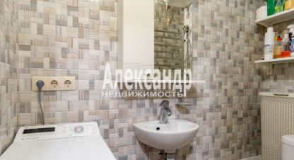 Купить коттедж/дачу 2-х комнатную, 60 кв. м., Россия, г. Нижняя шальдиха. Фотография №10