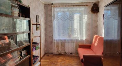 Продам квартиру 2-х комнатную с общей площадью 45м2, 3/5 эт., на улице Коли подрядчикова ул, г. Гатчина, Ленинградская обл., Россия, агентство РЕАЛ агентство недвижимости. Фотография №1