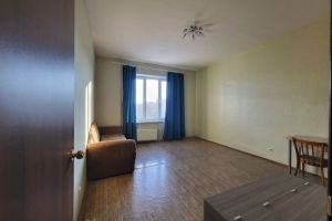 Продам квартиру с общей площадью 29.5м2, 3/5 эт., на улице Рощинская, г. Гатчина, Ленинградская обл., Россия, агентство РЕАЛ агентство недвижимости