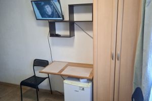 Продам квартиру 2-х комнатную с общей площадью 43.9м2, 1/4 эт., на улице 25 октября, г. Гатчина, Ленинградская обл., Россия, агентство РЕАЛ агентство недвижимости