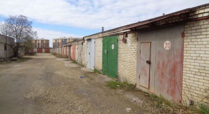 Купить гараж/паркинг, 30.5 кв. м. Фотография №1 Продам гараж/паркинг с общей площадью 30.5м2, на улице Красносельское шоссе, г. Гатчина, Ленинградская обл., Россия, агентство РЕАЛ агентство недвижимости. Фотография №1