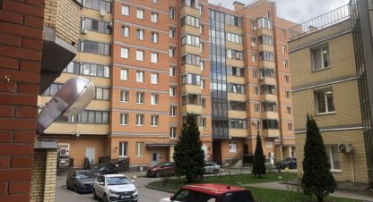 Купить квартиру, 22 кв. м. Фотография №1 Продам квартиру с общей площадью 22м2, 3/8 эт., на улице Хохлова ул, г. Гатчина, Ленинградская обл., Россия, агентство РЕАЛ агентство недвижимости. Фотография №1