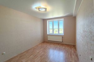 Продам квартиру 2-х комнатную с общей площадью 59.1м2, 11/12 эт., на улице Речной мкр, г. Малые колпаны дер, Ленинградская обл., Россия, агентство РЕАЛ агентство недвижимости