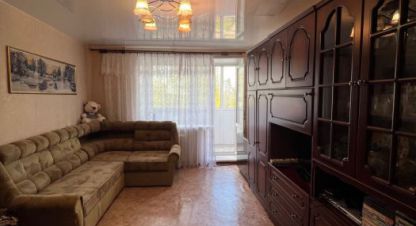 Продам квартиру 3-х комнатную с общей площадью 58.8м2, 3/5 эт., на улице 39, г. Стеклянный п, Ленинградская обл., Россия, агентство РЕАЛ агентство недвижимости. Фотография №1