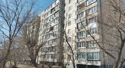 Купить квартиру 3-х комнатную, 63.2 кв. м. Фотография №1 Продам квартиру 3-х комнатную с общей площадью 63.2м2, 1/9 эт., на улице Анфиногенова, Рябково район, г. Курган, Курганская обл., Россия, агентство Домовой45. Фотография №1