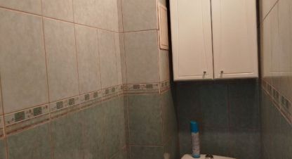 Продам квартиру 3-х комнатную с общей площадью 60.2м2, 4/5 эт., на улице Черняховского, Рябково район, г. Курган, Курганская обл., Россия, агентство Домовой45. Фотография №1