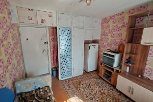 Продам комнату с общей площадью 11.2м2, 4/9 эт., на улице Дзержинского, Северный район, г. Курган, Курганская обл., Россия, агентство Домовой45