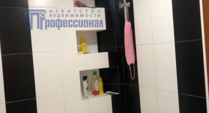 Купить квартиру 3-х комнатную, 74.5 кв. м. Фотография №1 Продам квартиру 3-х комнатную с общей площадью 74.5м2, 2/6 эт., на улице Красина, Центральный район, г. Курган, Курганская обл., Россия, агентство Домовой45. Фотография №1