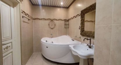 Купить квартиру 3-х комнатную, 100 кв. м. Фотография №9 Купить квартиру 3-х комнатную, 100 кв. м., Россия, г. Саратов. Фотография №9