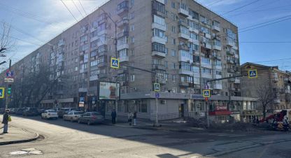 Купить квартиру 3-х комнатную, 71.2 кв. м. Фотография №1 Продам квартиру 3-х комнатную с общей площадью 71.2м2, 5/10 эт., на улице Рабочая, Октябрьский район, г. Саратов, Саратовская обл., Россия, агентство АН Империя. Фотография №1