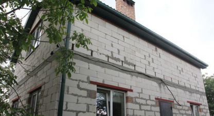 Купить дом 5-ти комнатную, 105 кв. м. Фотография №1 Продам дом 5-ти комнатный с общей площадью 105м2, на улице Калинина, Прикубанский район, г. Ростов-на-Дону, Ростовская обл., Россия, агентство АН Эксперт. Фотография №1
