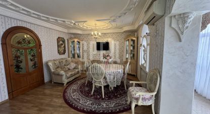 Купить 4-х комнатную квартиру в г. Симферополь . Фотография №2