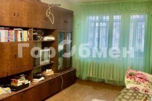 Продам квартиру 3-х комнатную с общей площадью 63.8м2, 4/5 эт., на улице Островского, г. Ряжск, Рязанская обл., Россия, агентство ГорОбмен