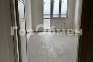 Продам квартиру 2-х комнатную с общей площадью 56м2, 5/5 эт., на улице Садовая, г. Посёлокского типа икша, Московская обл., Россия, агентство ГорОбмен