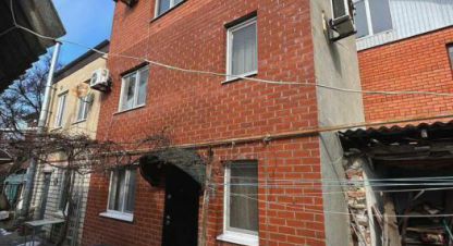 Продам дом 4-х комнатный с общей площадью 80м2, на улице Кирова, г. Анапа, Краснодарский край, Россия, агентство Монополия. Фотография №1