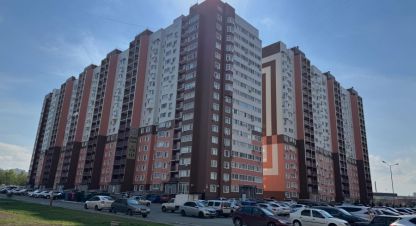 Продам квартиру 1 комнатную с общей площадью 40м2, 15/17 эт., на улице Фронтовиков, г. Оренбург, Оренбургская обл., Россия, агентство ЦН Авега. Фотография №1