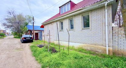 Купить дом 3-х комнатную, 114 кв. м. Фотография №1 Продам дом 3-х комнатный с общей площадью 114м2, на улице Цимлянская ул, г. Астрахань, Астраханская обл., Россия, агентство Доверие AN. Фотография №1