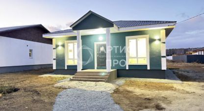 Купить дом 4-х комнатную, 127.9 кв. м. Фотография №1 Продам дом 4-х комнатный с общей площадью 127.9м2, на улице Сосновая, г. Прохладный, Свердловская обл., Россия, агентство Артис Про. Фотография №1