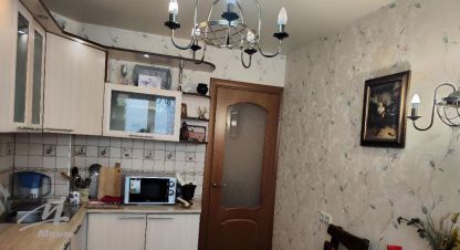 Продам квартиру 3-х комнатную с общей площадью 66м2, 1/10 эт., на улице Лазурная ул, Индустриальный район, г. Барнаул, Алтайский край, Россия, агентство Миэль офис в Барануле. Фотография №1