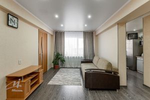 Продам квартиру 3-х комнатную с общей площадью 58.4м2, 1/3 эт., на улице Красногвардейская ул, г. Новоалтайск, Алтайский край, Россия, агентство Миэль офис в Барануле