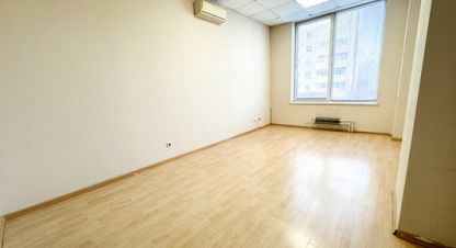 Снять офисное помещение на улице Кузнечная ул г. Екатеринбург. Фотография №4