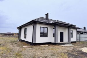 Продам дом 4-х комнатный с общей площадью 129.2м2, на улице Дачный пер, г. Медовка, Воронежская обл., Россия, агентство Интернет-партнер