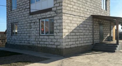 Продам дом 6-ти комнатный с общей площадью 150м2, на улице Просторная ул, г. Хомутово, Иркутская обл., Россия, агентство Интернет-партнер. Фотография №1