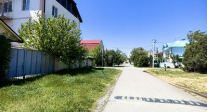 Продам дом 20-ти комнатный с общей площадью 270м2, на улице Уютная ул, г. Витязево, Краснодарский край, Россия, агентство Интернет-партнер. Фотография №1