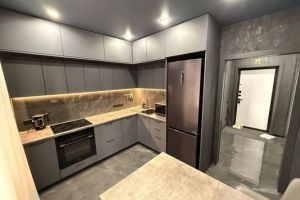 Продам квартиру 1 комнатную с общей площадью 37.4м2, 7/7 эт., на улице Автобусный пер, Кировский район, г. Ростов-на-Дону, Ростовская обл., Россия, агентство Интернет-партнер