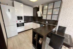 Продам квартиру 3-х комнатную с общей площадью 84м2, 12/18 эт., на улице Елизаровых, Кировский район, г. Томск, Томская обл., Россия, агентство Макс Продам квартиру 3-х комнатную с общей площадью 84м2, 12/18 эт., на улице Елизаровых, Кировский район, г. Томск, Томская обл., Россия, агентство Макс