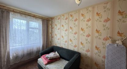 Продам квартиру 2-х комнатную с общей площадью 46.9м2, 5/5 эт., на улице 16, г. Калитино пос, Ленинградская обл., Россия, агентство РЕАЛ агентство недвижимости. Фотография №1